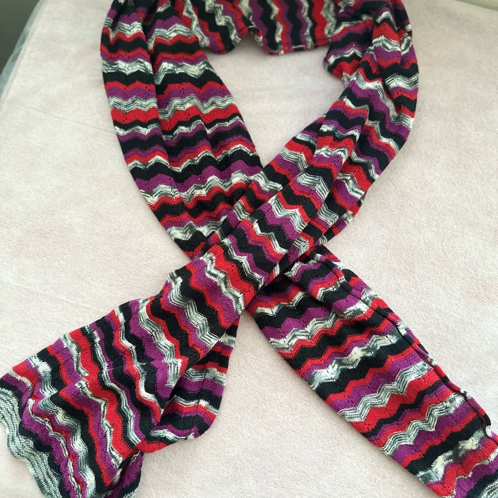 Multicolor Zigzag Patterned Scarf - image 1